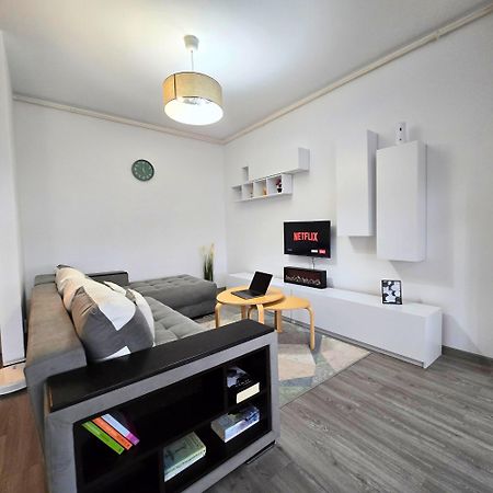 Apartment "Solar 48", Private Parking, One Bedroom Βουκουρέστι Εξωτερικό φωτογραφία
